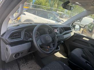 Volkswagen Transporter 2.0 TDI 81KW Clima Navi Camera 2x Schuifdeur  L1H1 26 NAP picture 5