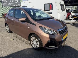 Peugeot 108 1.0 e-VTI 50KW Led Airco 5-Drs Active picture 2