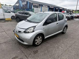 Unfallwagen Toyota Aygo 1.0-12V 50KW 5-Deurs 2008/6