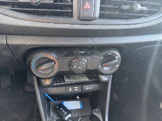 Kia Picanto 1.0 CVVT 49KW Airco 5-Drs EconomyPlusLine NAP picture 9