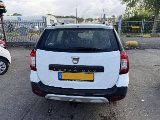 Dacia Logan 0.9 TCE 66KW Airco Navi Stepway NAP picture 3