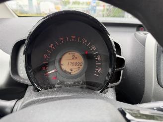 Peugeot 108 1.0 e-VTI 50KW Airco Led 5-Drs Active NAP picture 10