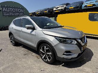 Auto incidentate Nissan Qashqai 1.3 DIG-T Autom. Pano Clima Navi Camera 2021/2