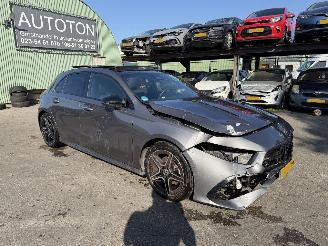 skadebil auto Mercedes A-klasse 180 Autom. 100KW Pano Sfeer Clima Navi AMG Line NAP 2023/10
