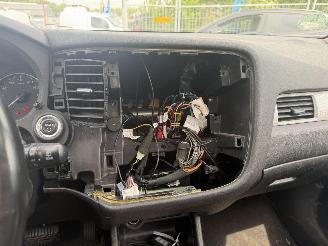 Mitsubishi Outlander 2.0 PHEV Autom. Schuifdak Clima Navi Xenon Instyle picture 11