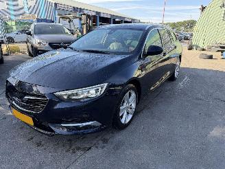 Damaged car Opel Insignia 1.5 Turbo 121KW Autom. Clima Navi Camera Leer Innovation NAP 2020/8