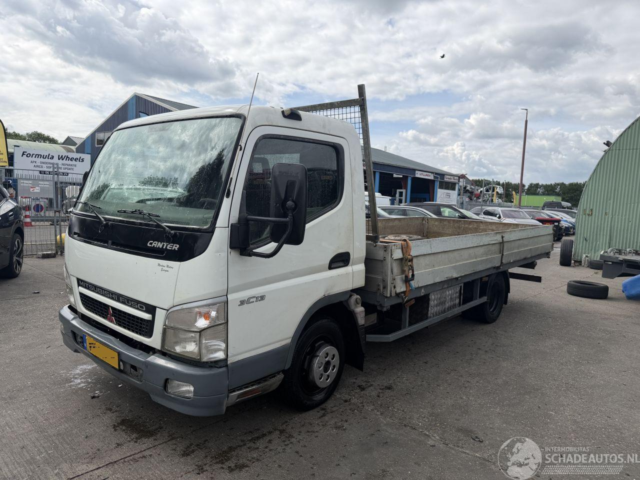 Mitsubishi Canter 3.0 DI 92KW Airco Chassis Cabine Dubbel lucht 3S13 335