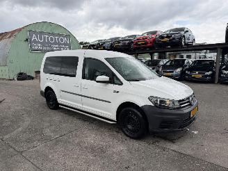 Vaurioauto  passenger cars Volkswagen Caddy maxi 1.4 TGI 81KW Clima 5-Pers Rolstoelvervoer NAP 2018/4