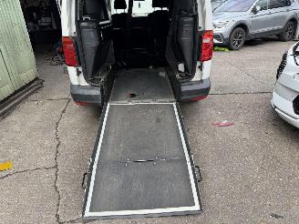Schadeauto Volkswagen Caddy maxi 1.4 TGI 81KW Clima 5-Pers Rolstoelvervoer NAP 2018/4