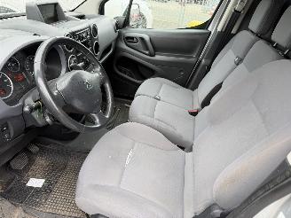 Peugeot Partner 1.6 e-HDI 66KW Autom. Navi Clima Led Schuifdeur picture 6