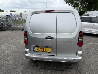 Peugeot Partner 1.6 e-HDI 66KW Autom. Navi Clima Led Schuifdeur picture 5