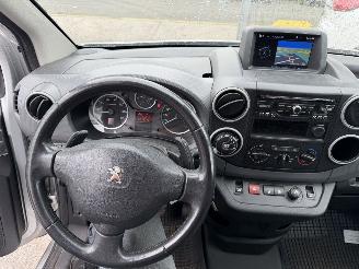 Peugeot Partner 1.6 e-HDI 66KW Autom. Navi Clima Led Schuifdeur picture 11