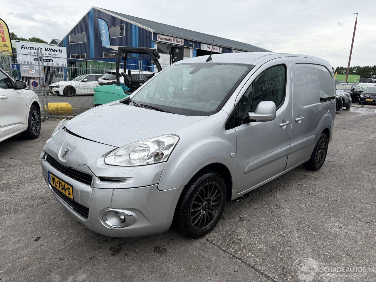 Peugeot Partner 1.6 e-HDI 66KW Autom. Navi Clima Led Schuifdeur