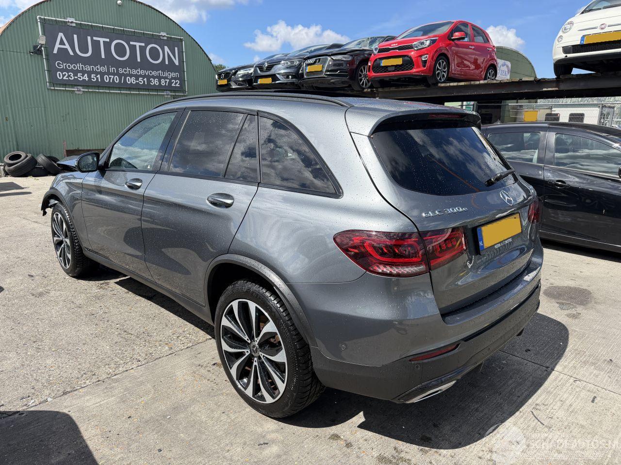 Mercedes GLC 300e 4Matic Autom Pano Premium Sfeerverlichting Led Camera
