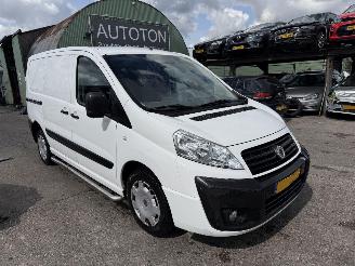 skadebil bedrijf Fiat Scudo 2.0 Multijet 88KW Airco SX Schuifdeur NAP 2008/8