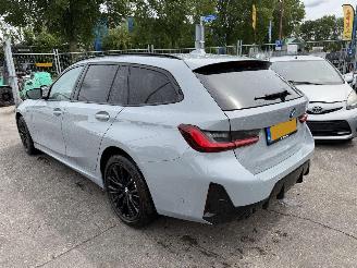 Schadeauto BMW 3-serie 330e 135KW Pano Clima Navi M-Pakket NAP 2025/12