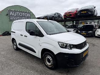 damaged commercial vehicles Peugeot Partner 1.5 Bluehdi 73KW 2x Schuifdeur Premium Clima Navi  NAP 2022/8