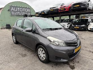 Avarii autoturisme Toyota Yaris 1.0 VVT-I 51KW Navi Clima Camera 5-Drs Aspiration NAP 2012/1