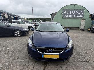 Volvo V-40 2.0 D4 140KW Ocean Race Xenon Clima Navi Leer NAP picture 3