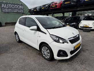 krockskadad bil auto Peugeot 108 1.0 e-VTI 53KW Led Airco 5-Drs Active NAP 2020/1