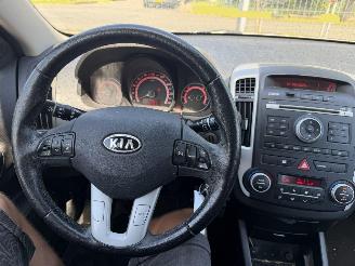 Kia Cee d 1.4 CVVT 66KW Clima X-Executive NAP picture 7