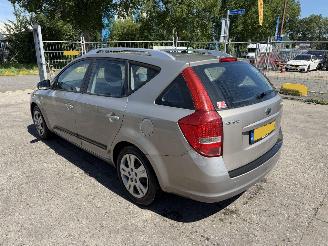 Kia Cee d 1.4 CVVT 66KW Clima X-Executive NAP picture 2