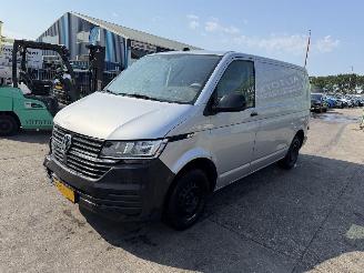 Volkswagen Transporter 2.0 TDI 66KW L1H1 Airco Economy Business Schuifdeur picture 2