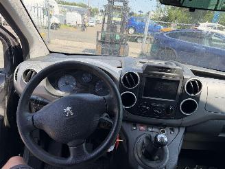 Peugeot Partner Tepee 1.6 Bleuhdi Active 5-Pers Airco Navi Led picture 10