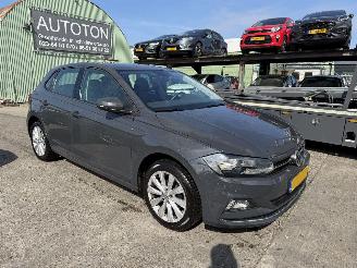 Coche accidentado Volkswagen Polo 1.0 TSI 70KW Highline Clima Navi Led Keyless 5-Drs NAP 2018/1