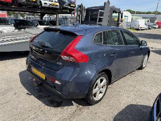 Volvo V-40 1.6 D2 84KW Pano Clima Navi 5-Deurs picture 3