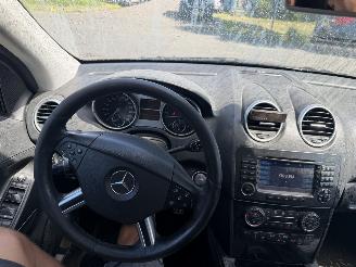 Mercedes ML 420 V8 CDI 225KW Autom. Schuifdak Clima Navi Xenon Camera picture 8