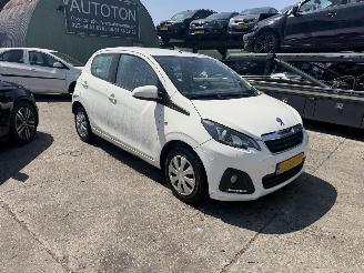 Peugeot 108 1.0 50KW Airco Led Active 5-Deurs NAP picture 2