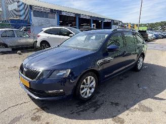Unfallwagen Skoda Octavia 1.6 TDI 85KW DSG Clima Navi Camera Greentech Ambition Business NAP 2018/1