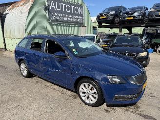 Auto incidentate Skoda Octavia 1.6 TDI 85KW DSG Clima Navi Camera Greentech Ambition Business NAP 2018/1