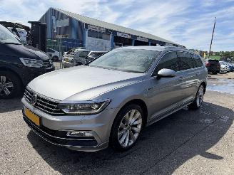 Auto incidentate Volkswagen Passat 1.6 TDI 88KW DSG Clima Navi R-Line Led Xenon NAP 2017/10