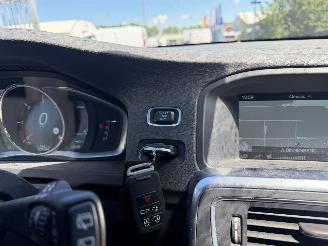 Volvo V-60 2.4 D6 AWD PHEV 158KW Clima Navi Schuifdak Camera Led Xenon picture 14