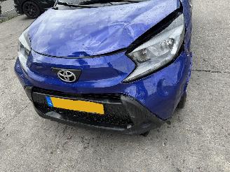 Toyota Aygo X 1.0 VVT-I MT Play Camera Airco Carplay 5-Deurs NAP picture 7