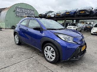 Schadeauto Toyota Aygo X 1.0 VVT-I MT Play Camera Airco Carplay 5-Deurs NAP 2024/8