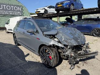 Schadeauto Volkswagen Golf 2.0 GTI 300PK Autom. Pano Clima Navi 5-Drs 2022/2