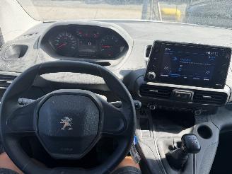 Peugeot Partner 1.5 Bluehdi 73KW Airco Navi Schuifdeur Premium Long NAP picture 9