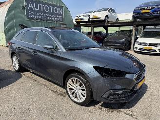 Coche siniestrado Seat Leon 2.0 TDI FR 110KW Autom. Pano Clima Navi Sportstourer Launch Edition 2021/2