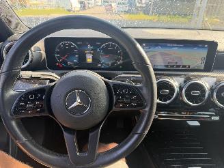 Mercedes A-klasse 180 100KW Autom. Clima Navi Led Camera Business Solution NAP picture 11
