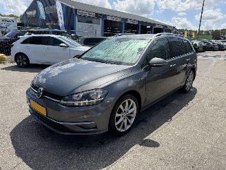 Unfallwagen Volkswagen Golf 1.6 TDI 85KW Autom. Navi Clima Led Comfortline NAP 2017/10