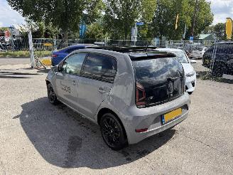 Volkswagen Up! 1.0 44KW High Up Pano Airco 5-Drs picture 4