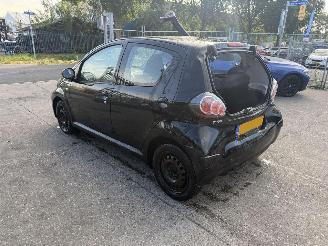 Toyota Aygo 1.0 VVT-I 50KW Airco 5-Deurs Now NAP picture 4
