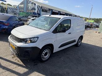Peugeot Partner 1.5 Bluehdi 73KW Navi Airco Camera S&S L1 NAP picture 5