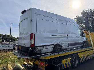 Ford E-Transit 68 kWh 135KW L3H2 picture 5