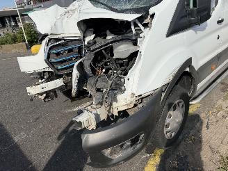 Ford E-Transit 68 kWh 135KW L3H2 picture 15