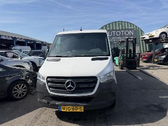 Mercedes Sprinter 317 CDI Autom. 125KW Dubbel Cabine Clima Navi Camera L2H2 NAP picture 2