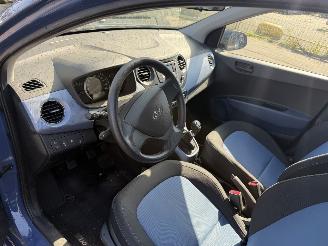 Hyundai I-10 1.0i 49KW Clima i-Motion Comfort NAP picture 10